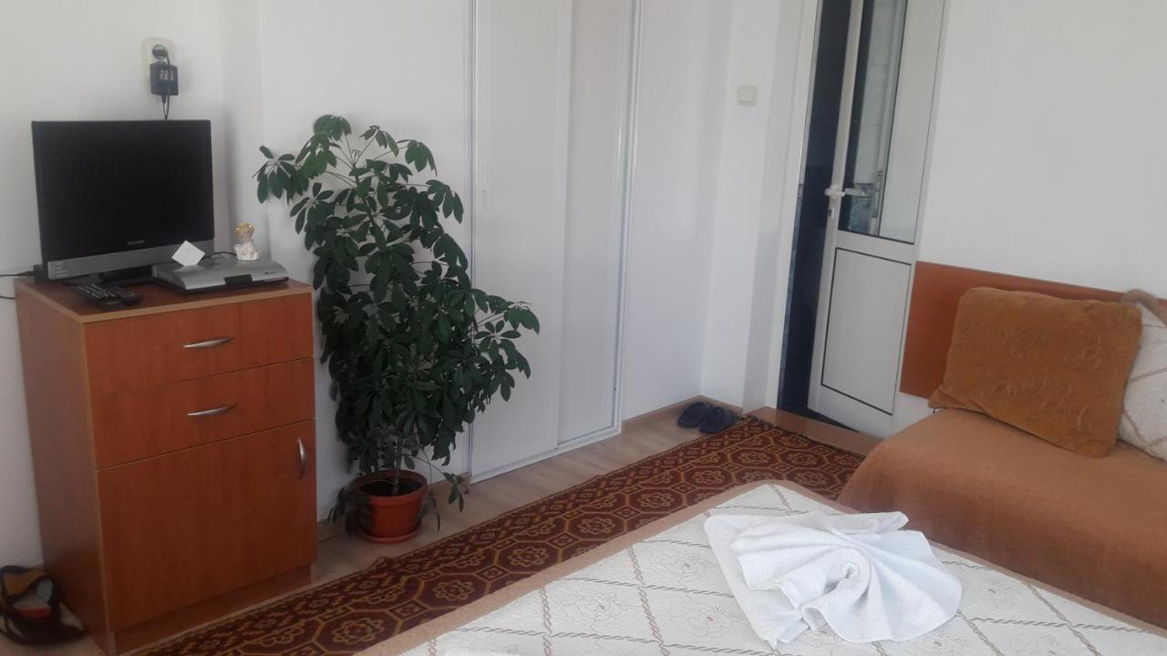 Guest House Stoletnika Yagodina Ngoại thất bức ảnh